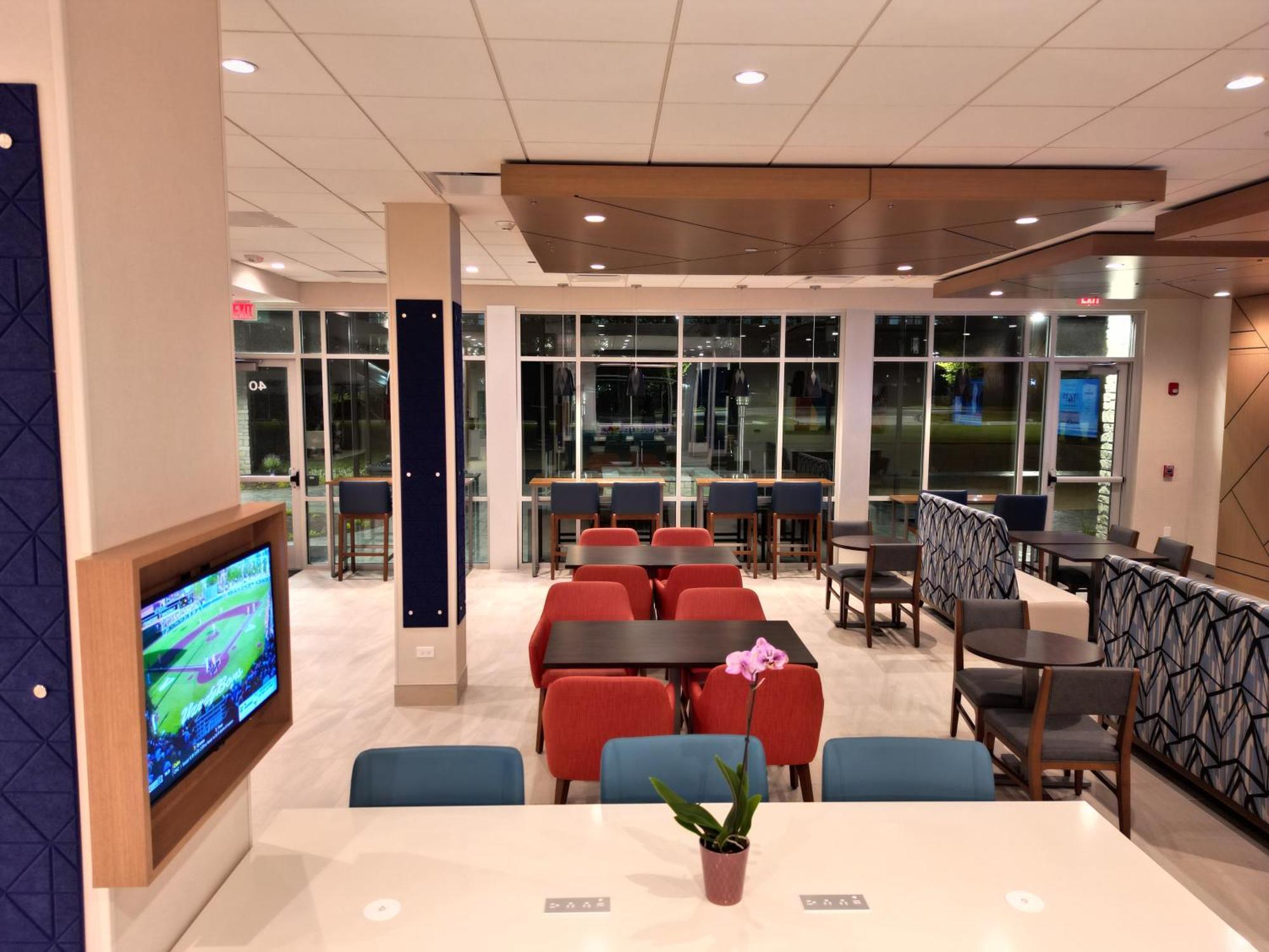 Holiday Inn Express & Suites Chicago Schaumburg By Ihg ภายนอก รูปภาพ